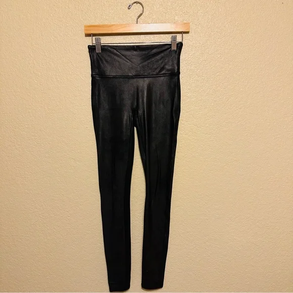 SPANX Shape Faux Leather Leggings Size Small - Picture 4 of 8